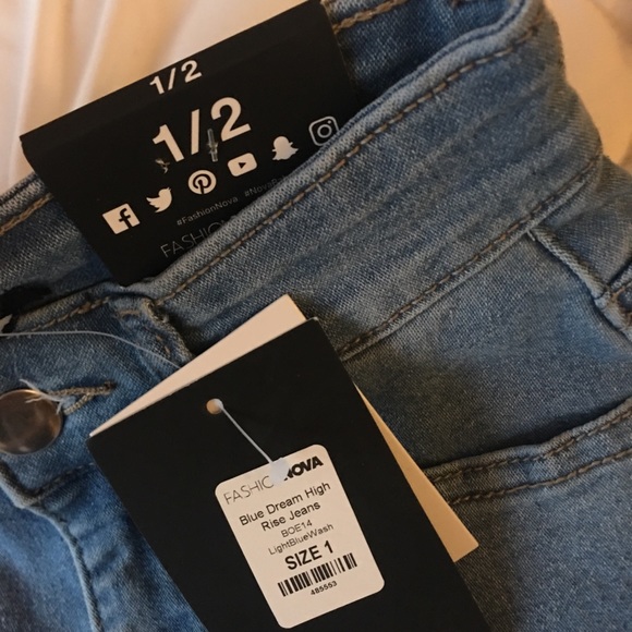 Fashion Nova Blue Dream High Rise Jeans. - Picture 2 of 4